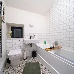 Hayy Collection Townhouse Living At Cliff Oaks