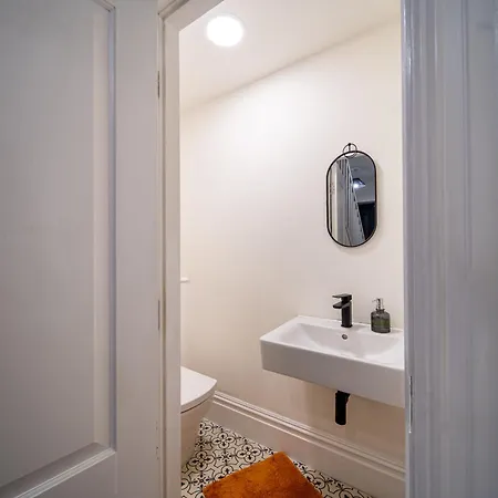 Apartment Hayy Collection Townhouse Living At Cliff Oaks