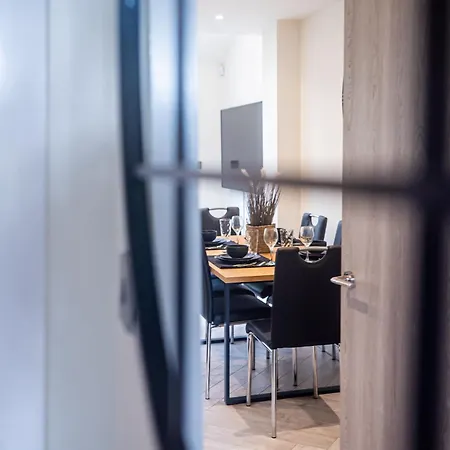 公寓 Hayy Collection Townhouse Living At Cliff Oaks *