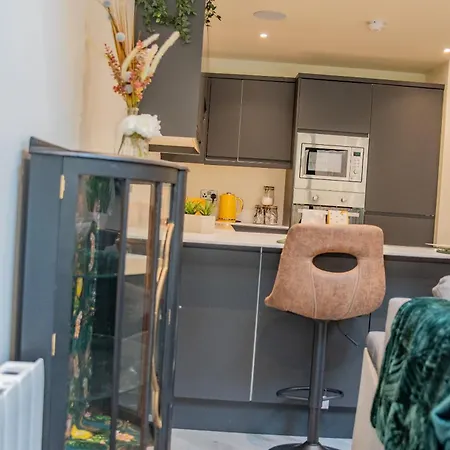 公寓 Hayy Collection Townhouse Living At Cliff Oaks *