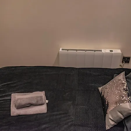 Hayy Collection Townhouse Living At Cliff Oaks *