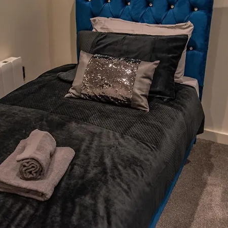 公寓 Hayy Collection Townhouse Living At Cliff Oaks