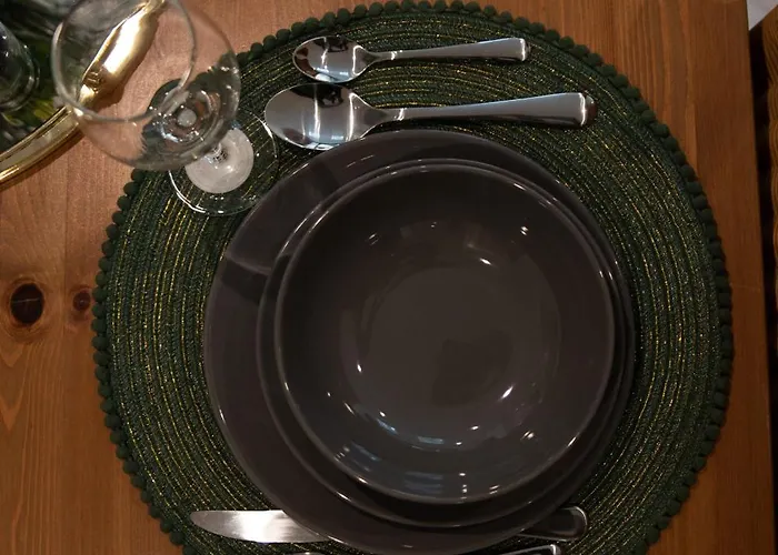 Hayy Collection Townhouse Living At Cliff Oaks *