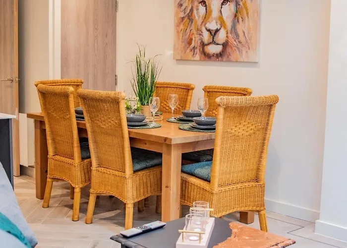 Hayy Collection Townhouse Living At Cliff Oaks アパート *