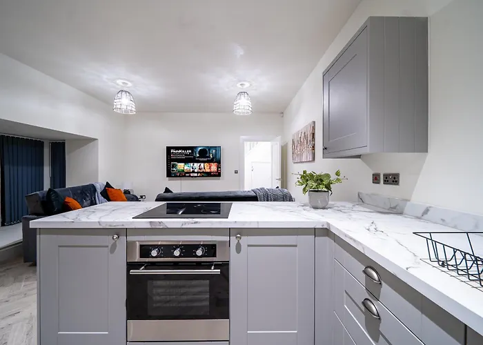 Hayy Collection Townhouse Living At Cliff Oaks 公寓