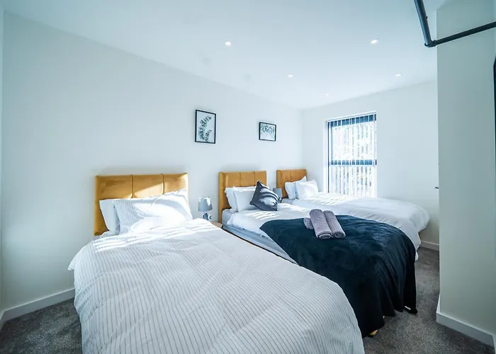 Hayy Collection Townhouse Living At Cliff Oaks 公寓 *