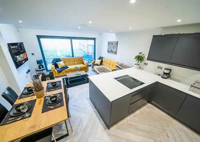 公寓 Hayy Collection Townhouse Living At Cliff Oaks *