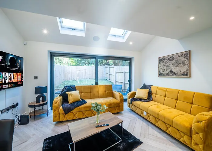 Hayy Collection Townhouse Living At Cliff Oaks 利兹