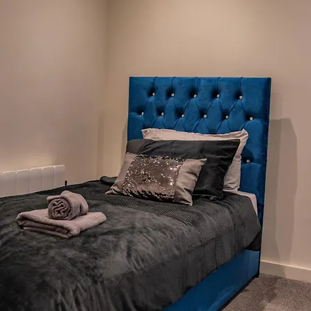 Hayy Collection Townhouse Living At Cliff Oaks * Λιντς