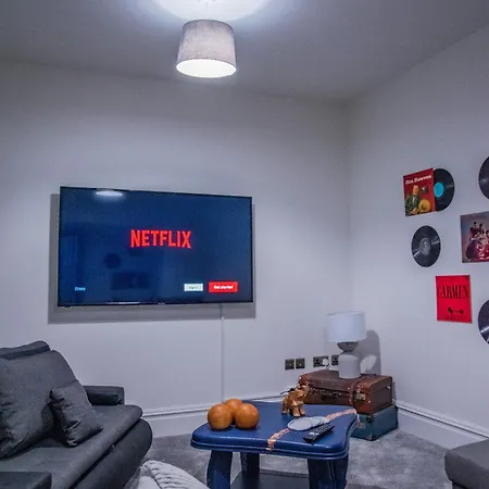 Διαμέρισμα Hayy Collection Townhouse Living At Cliff Oaks Λιντς