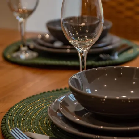 Hayy Collection Townhouse Living At Cliff Oaks *