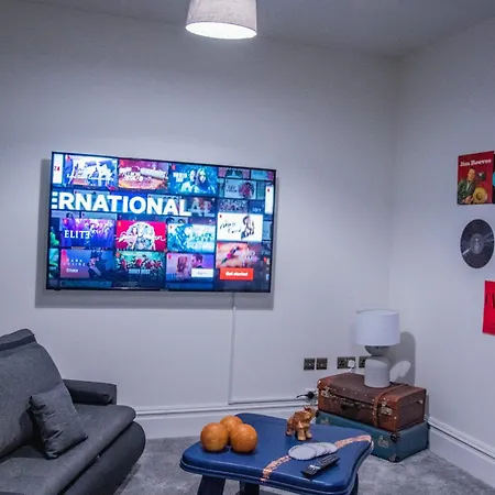 Hayy Collection Townhouse Living At Cliff Oaks * Λιντς