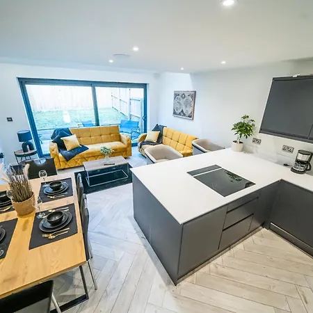 Διαμέρισμα Hayy Collection Townhouse Living At Cliff Oaks *